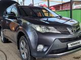 Toyota RAV4 2015 годаfor10 200 000 тг. в Уральск