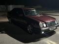 Mercedes-Benz E 320 1997 года за 2 600 000 тг. в Тараз – фото 2