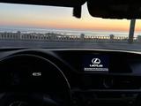 Lexus ES 350 2018 годаүшін11 000 000 тг. в Актау – фото 3