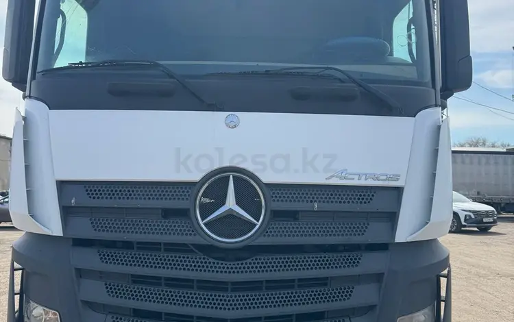 Mercedes-Benz  Actros 2015 годаүшін16 000 000 тг. в Караганда