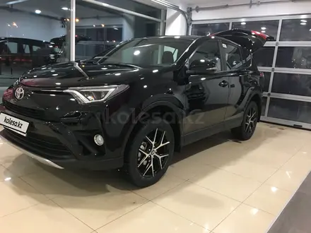 Toyota RAV4 2018 года за 13 500 000 тг. в Астана