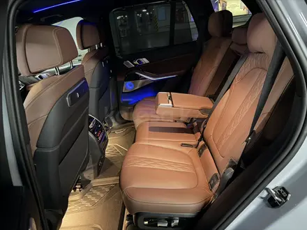 BMW X5 2024 года за 48 500 000 тг. в Алматы – фото 19