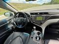 Toyota Camry 2020 года за 14 200 000 тг. в Павлодар – фото 2