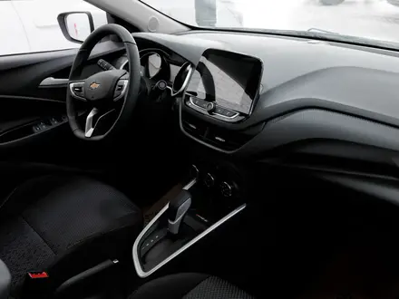 Chevrolet Onix Premier 2 2026 года за 7 990 000 тг. в Петропавловск – фото 3