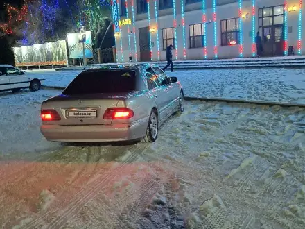 Mercedes-Benz E 320 2000 года за 5 500 000 тг. в Кызылорда – фото 26