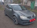 Volkswagen Golf 2005 года за 3 300 000 тг. в Караганда – фото 3