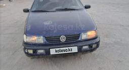 Volkswagen Passat 1993 годаүшін800 000 тг. в Актобе – фото 4