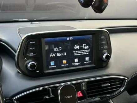 Hyundai Santa Fe 2020 года за 11 750 000 тг. в Атырау – фото 28