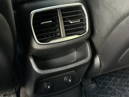 Hyundai Santa Fe 2020 года за 11 750 000 тг. в Атырау – фото 8