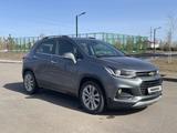 Chevrolet Tracker 2020 года за 8 100 000 тг. в Астана – фото 2