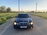 Mercedes-Benz E 230 1998 годаүшін2 150 000 тг. в Астана – фото 2