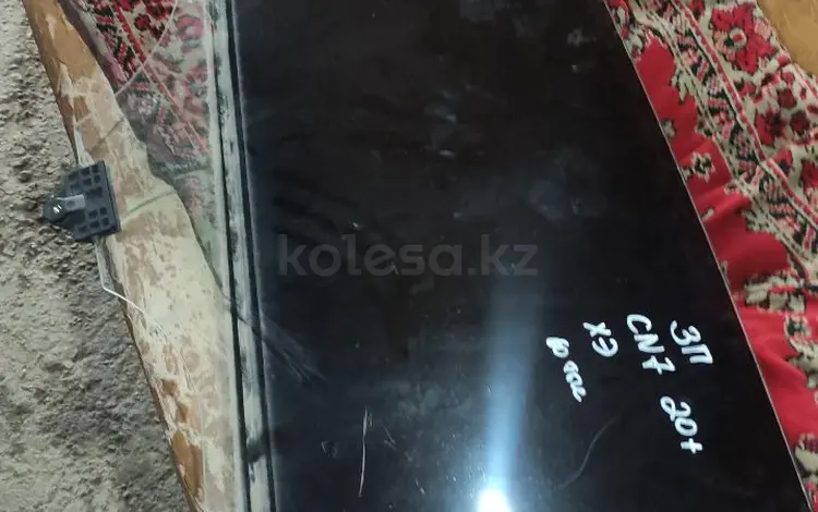 Стекло отпускное заднее правое за 60 000 тг. в Алматы