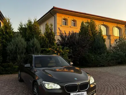 BMW 740 2013 года за 18 500 000 тг. в Алматы – фото 3