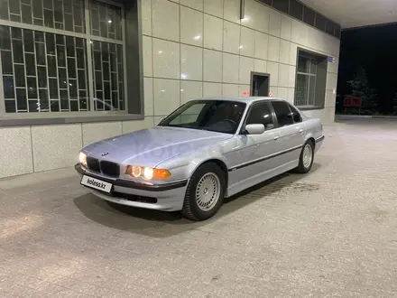 BMW 735 2001 годаүшін3 800 000 тг. в Павлодар