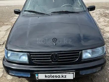 Volkswagen Passat 1995 года за 1 600 000 тг. в Кызылорда – фото 11