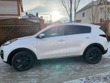 Kia Sportage 2020 года за 11 850 000 тг. в Актобе – фото 2