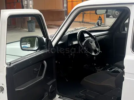 ВАЗ (Lada) Lada 2121 2018 года за 4 000 000 тг. в Алматы – фото 11