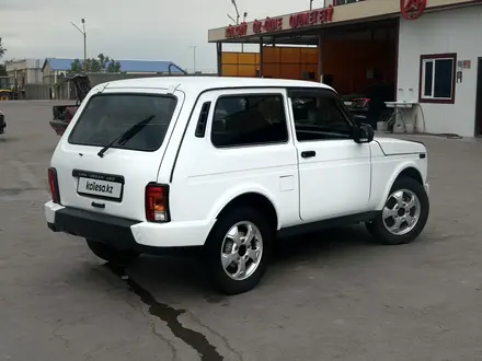 ВАЗ (Lada) Lada 2121 2018 года за 4 000 000 тг. в Алматы – фото 5