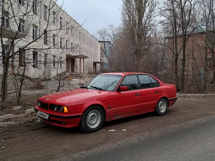 BMW 520 1993 года за 1 800 000 тг. в Уральск