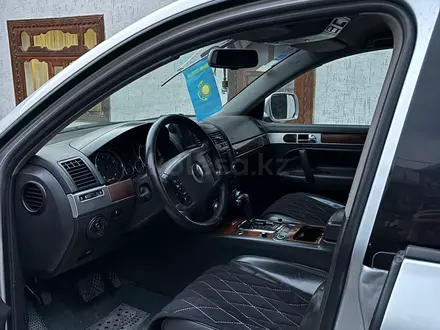 Volkswagen Touareg 2004 года за 5 000 000 тг. в Тараз – фото 9