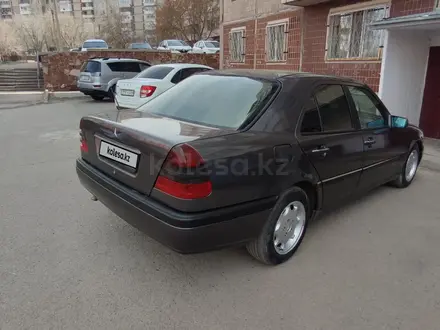 Mercedes-Benz C 180 1993 года за 1 650 000 тг. в Караганда – фото 4