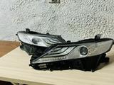 Фара на Toyota Camry 70-75 за 65 000 тг. в Алматы