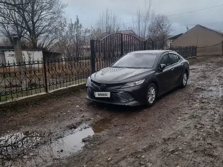 Toyota Camry 2019 года за 13 000 000 тг. в Шымкент