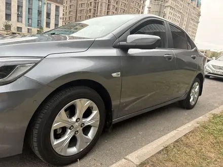 Chevrolet Onix 2023 года за 6 000 000 тг. в Астана – фото 4