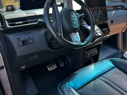 Hyundai Staria 2023 года за 19 000 000 тг. в Алматы – фото 14