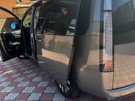 Hyundai Staria 2023 года за 19 000 000 тг. в Алматы – фото 19