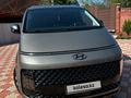 Hyundai Staria 2023 года за 19 000 000 тг. в Алматы