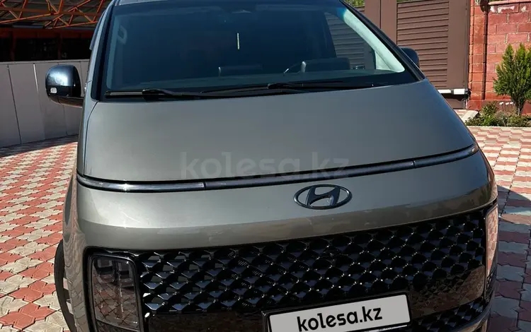 Hyundai Staria 2023 года за 19 000 000 тг. в Алматы