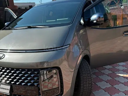 Hyundai Staria 2023 года за 19 000 000 тг. в Алматы – фото 20
