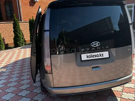 Hyundai Staria 2023 года за 19 000 000 тг. в Алматы – фото 9