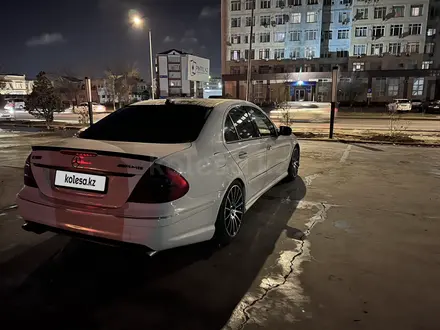 Mercedes-Benz E 500 2004 года за 6 000 000 тг. в Актау – фото 22