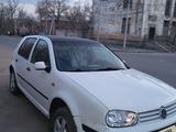 Volkswagen Golf 1998 года за 1 700 000 тг. в Сатпаев – фото 3