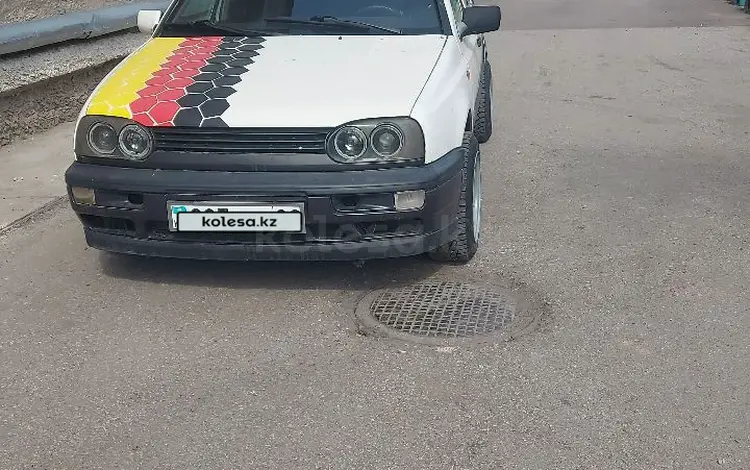 Volkswagen Golf 1993 года за 1 400 000 тг. в Караганда