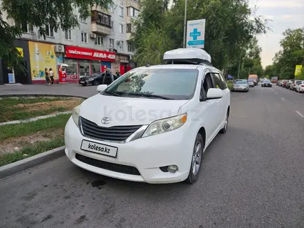 Toyota Sienna 2015 года за 13 500 000 тг. в Алматы – фото 3