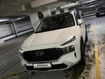 Hyundai Santa Fe 2021 года за 18 800 000 тг. в Алматы – фото 2