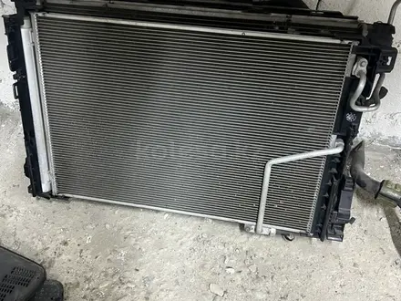 Радиатор, вентилятор на mercedes w212үшін100 000 тг. в Алматы