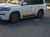 Toyota Land Cruiser 2012 годаүшін23 500 000 тг. в Усть-Каменогорск