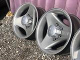 R 16 Mitsubishi Montero original графит! за 160 000 тг. в Алматы – фото 4