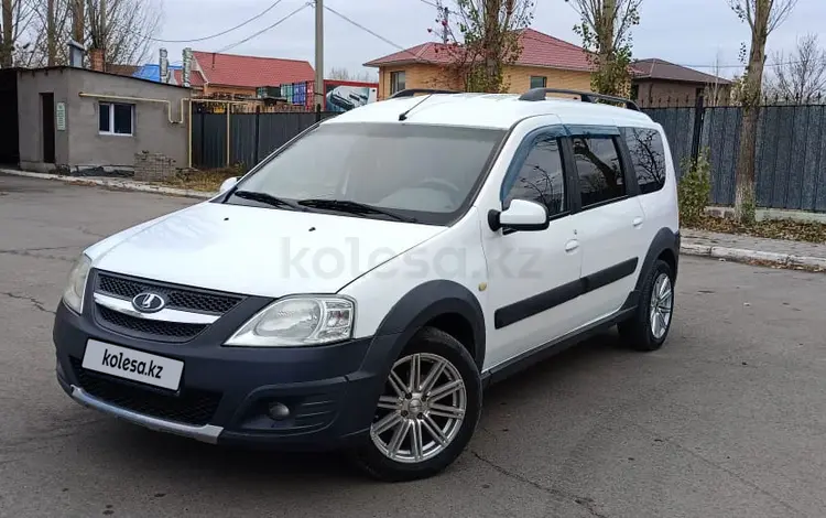 ВАЗ (Lada) Largus Cross 2015 года за 4 500 000 тг. в Астана