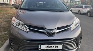 Toyota Sienna 2018 года за 15 100 000 тг. в Алматы