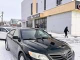 Toyota Camry 2010 года за 6 555 555 тг. в Астана – фото 2