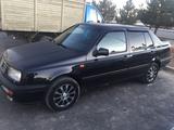 Volkswagen Vento 1995 годаүшін1 500 000 тг. в Шымкент – фото 2