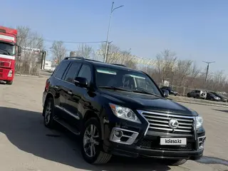 Lexus LX 570