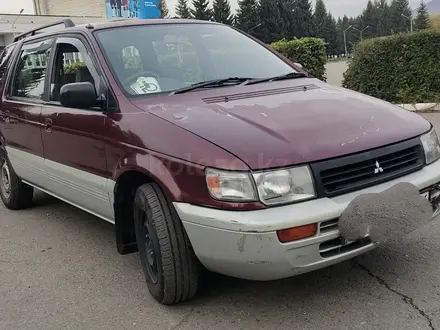 Mitsubishi Chariot 1995 года за 2 000 000 тг. в Алтай