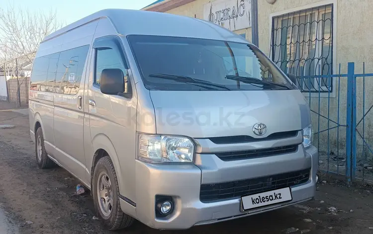 Toyota Hiace 2013 годаүшін13 200 000 тг. в Актау