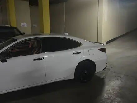 Lexus ES 250 2015 года за 11 000 000 тг. в Алматы – фото 13